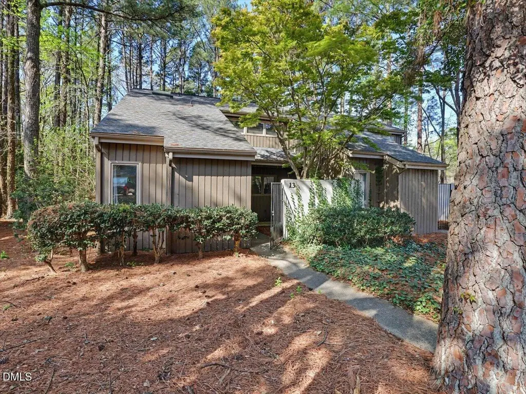 13 Vauxhall Place Chapel Hill NC 27517