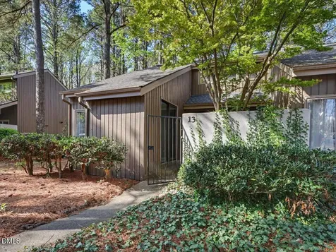 13 Vauxhall Place Chapel Hill NC 27517