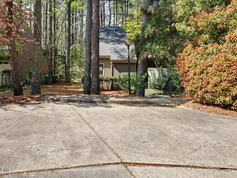 13 Vauxhall Place Chapel Hill NC 27517