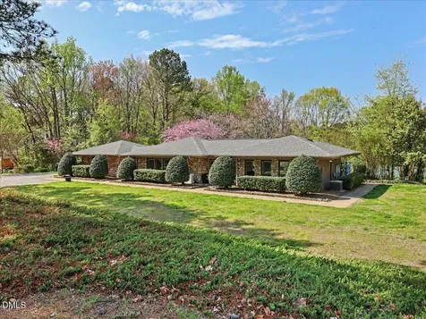 13 Vauxhall Place Chapel Hill NC 27517
