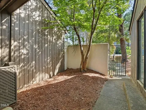 13 Vauxhall Place Chapel Hill NC 27517