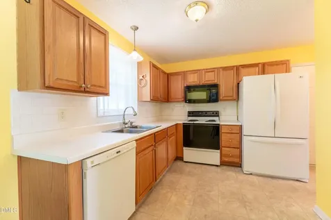 1321 E Turret Court Fuquay Varina NC 27526