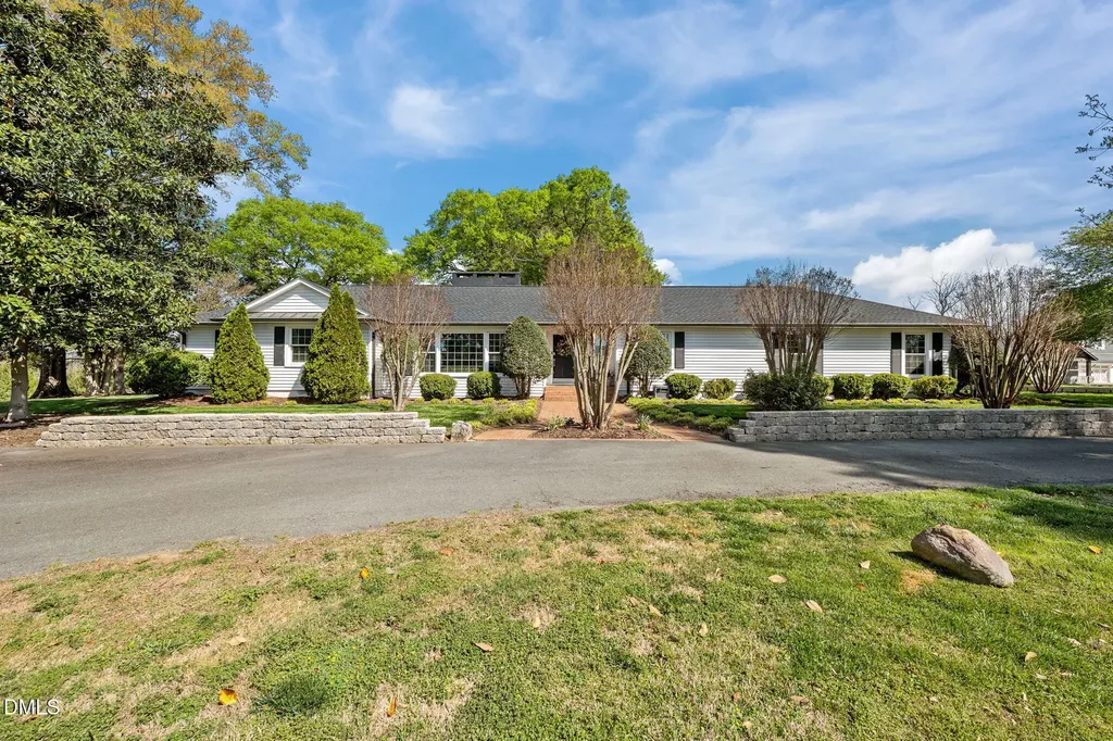 1822 Cherry Lane Haw River NC 27258