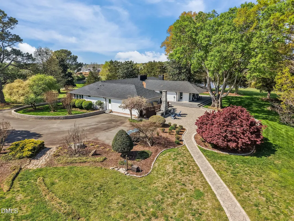 1822 Cherry Lane Haw River NC 27258