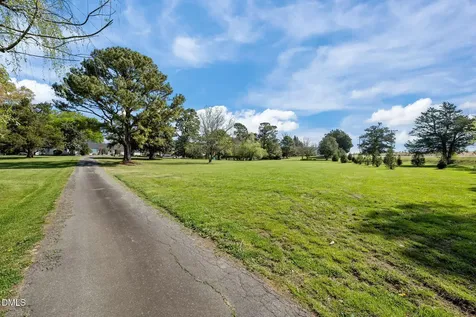 1822 Cherry Lane Haw River NC 27258