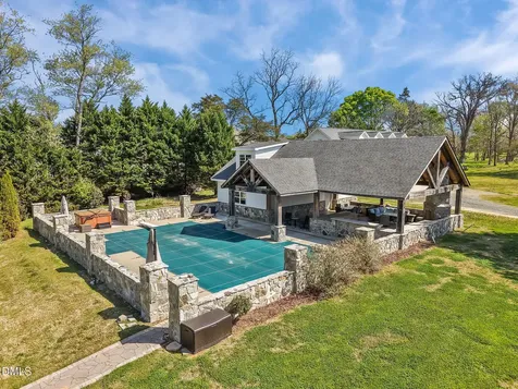 1822 Cherry Lane Haw River NC 27258