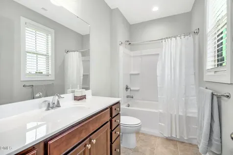 2204 Stillness Pond Lane Apex NC 27539