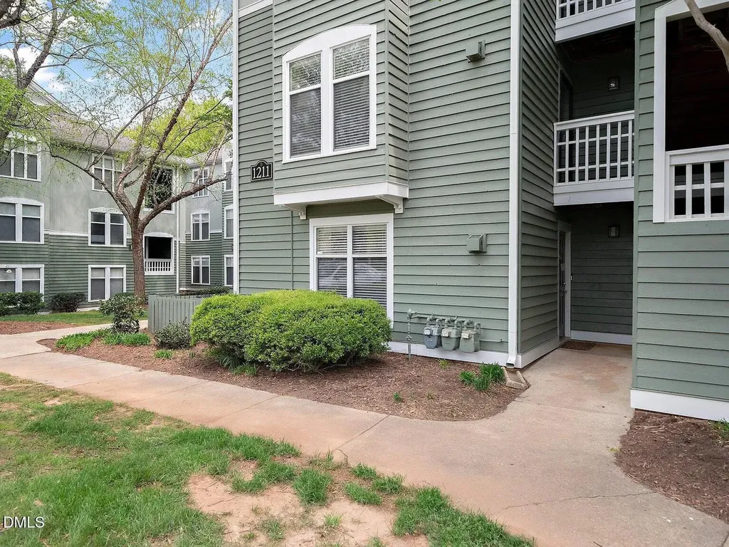 1211 Westview Lane Raleigh NC 27605