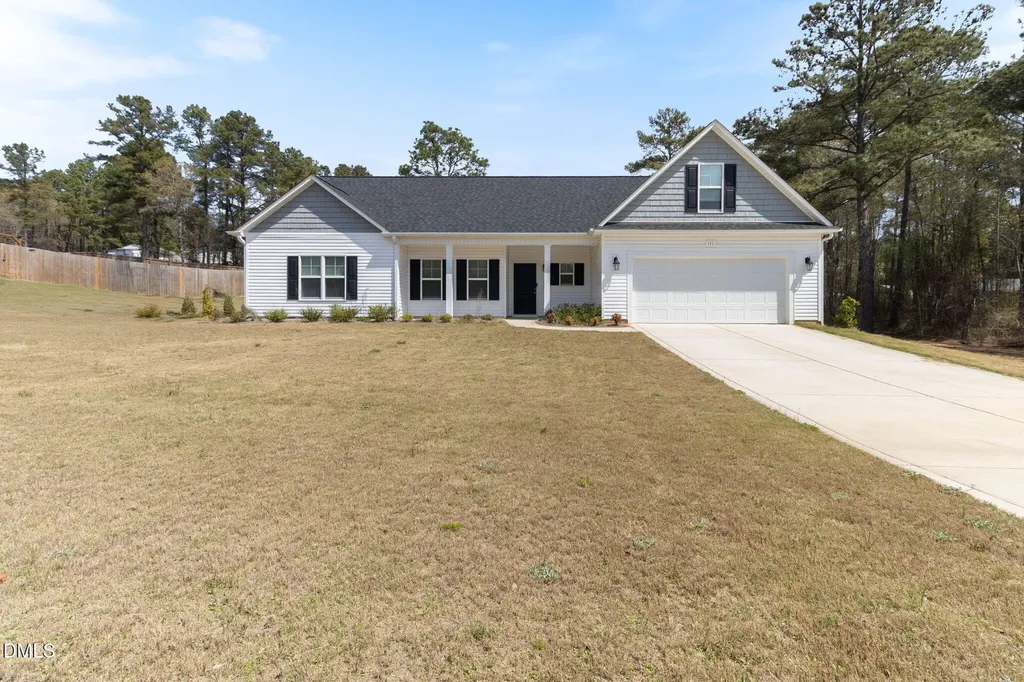 111 Sugarberry Spring Lake NC 28390
