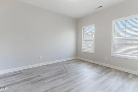 111 Sugarberry Spring Lake NC 28390