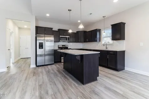 111 Sugarberry Spring Lake NC 28390