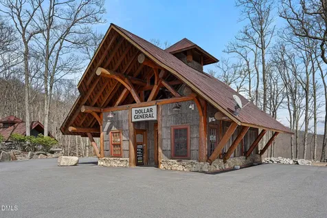 404 Silver Eagle Trail Banner Elk NC 28604