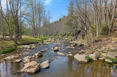 404 Silver Eagle Trail Banner Elk NC 28604