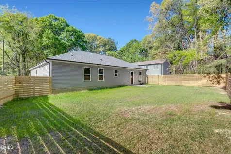 125 Davis Street Louisburg NC 27549