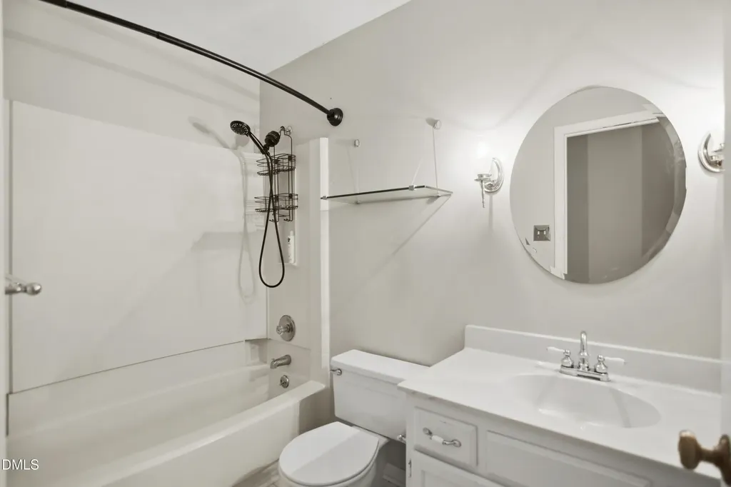 5609 Groomsbridge Court Raleigh NC 27612