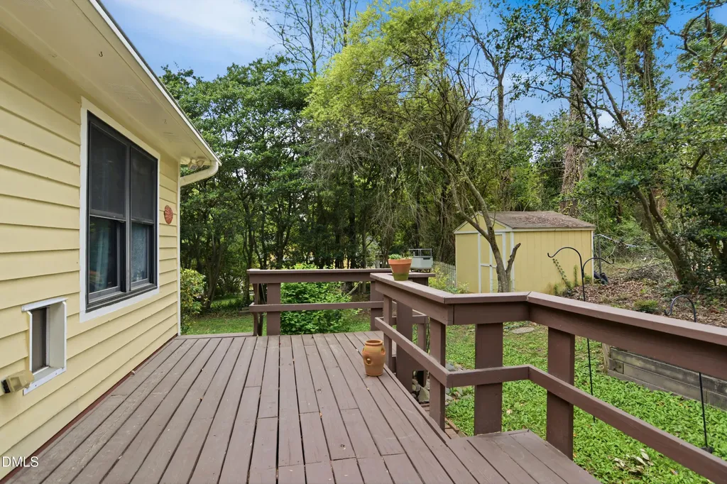 5609 Groomsbridge Court Raleigh NC 27612