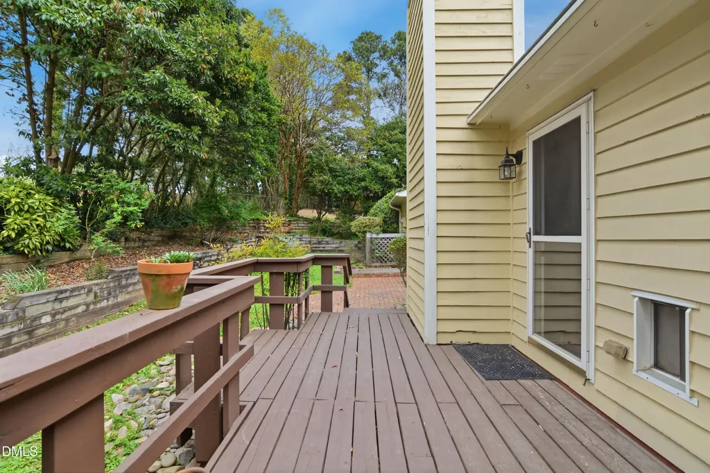 5609 Groomsbridge Court Raleigh NC 27612