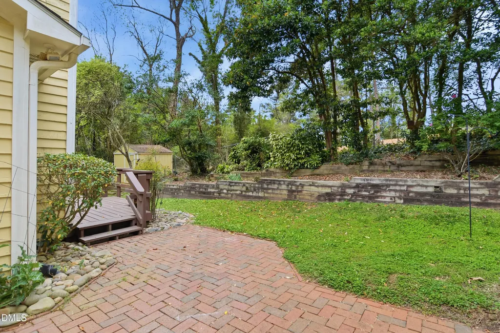 5609 Groomsbridge Court Raleigh NC 27612