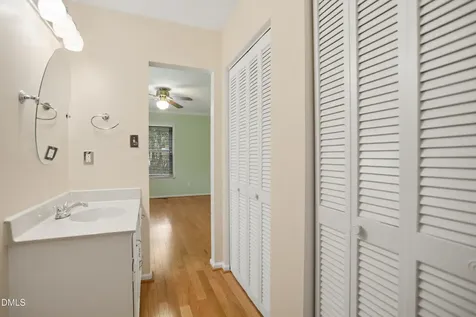 5609 Groomsbridge Court Raleigh NC 27612