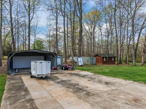 112 E Laramie Drive Mebane NC 27302