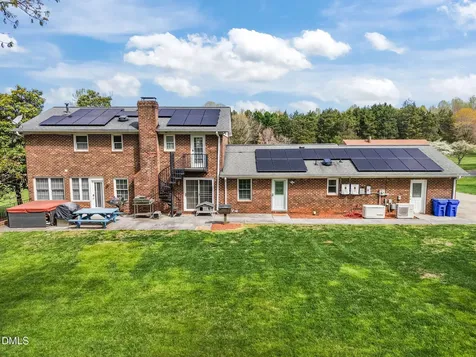 112 E Laramie Drive Mebane NC 27302