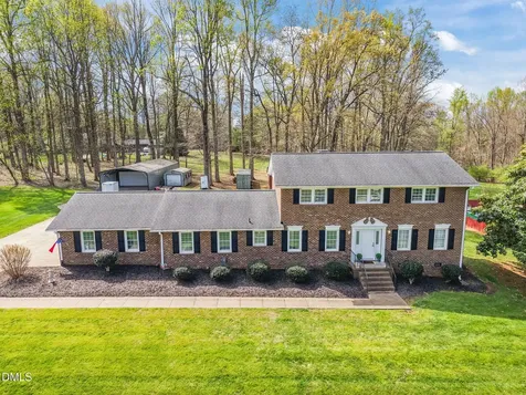 112 E Laramie Drive Mebane NC 27302
