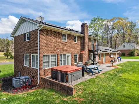 112 E Laramie Drive Mebane NC 27302