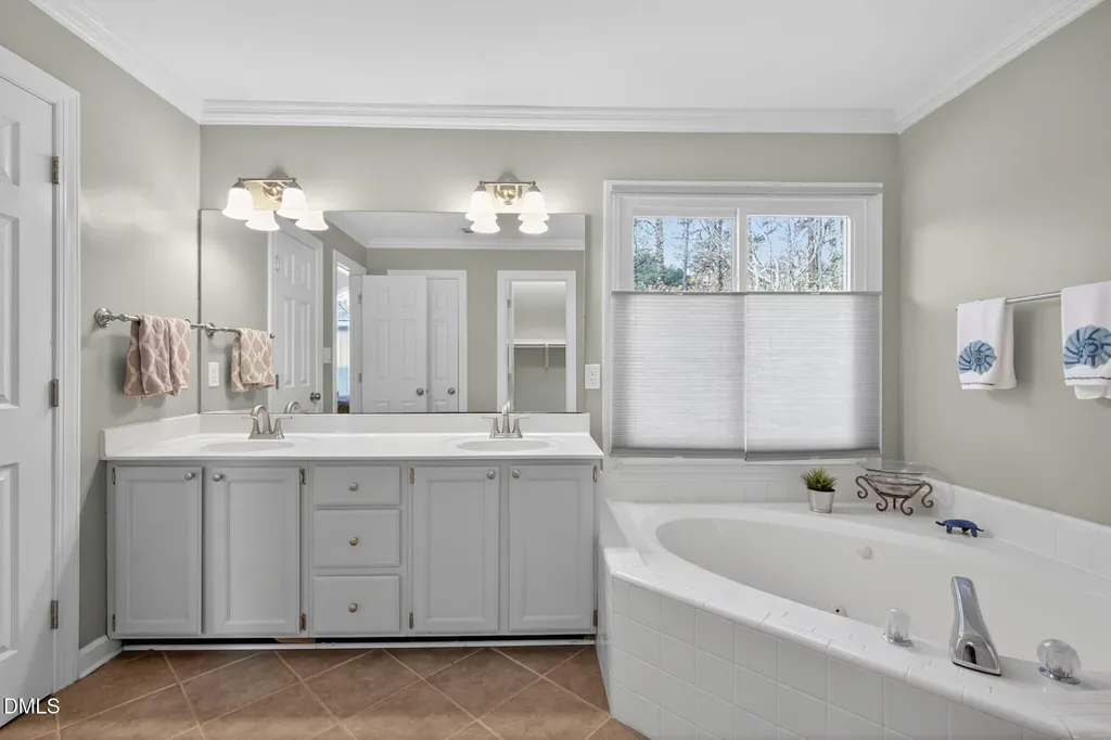 4221 Tolchester Place Raleigh NC 27613