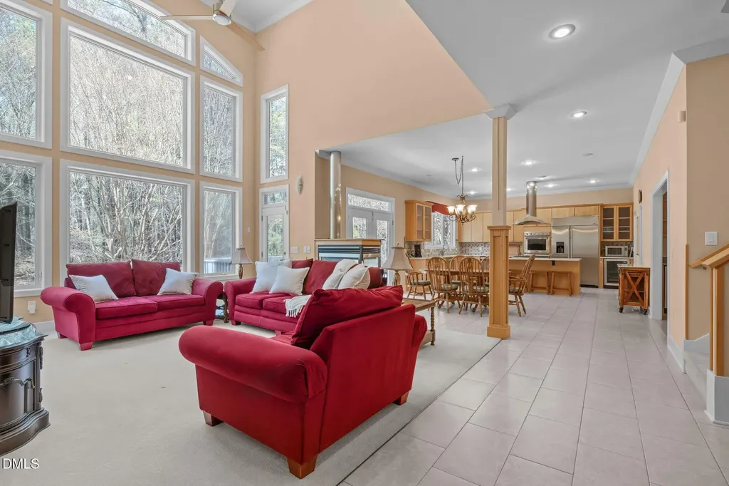 8607 Yorkshire Lane Chapel Hill NC 27516