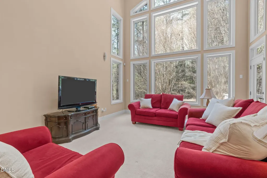 8607 Yorkshire Lane Chapel Hill NC 27516