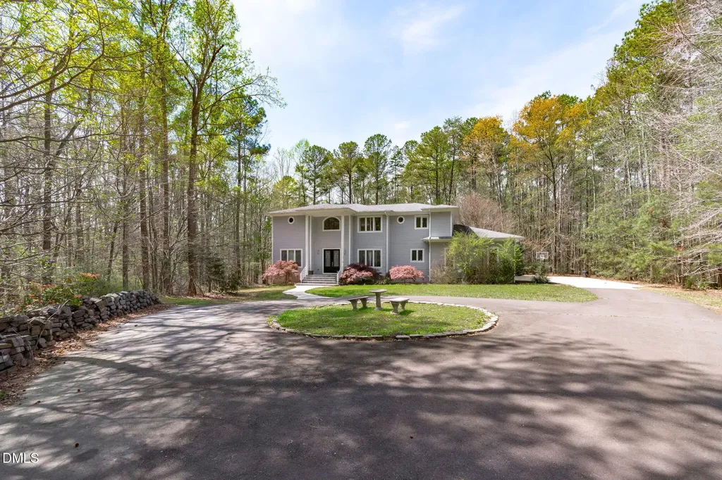 8607 Yorkshire Lane Chapel Hill NC 27516