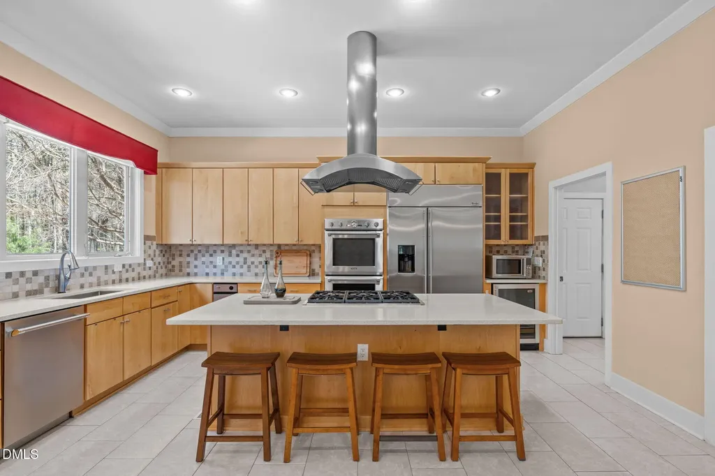 8607 Yorkshire Lane Chapel Hill NC 27516