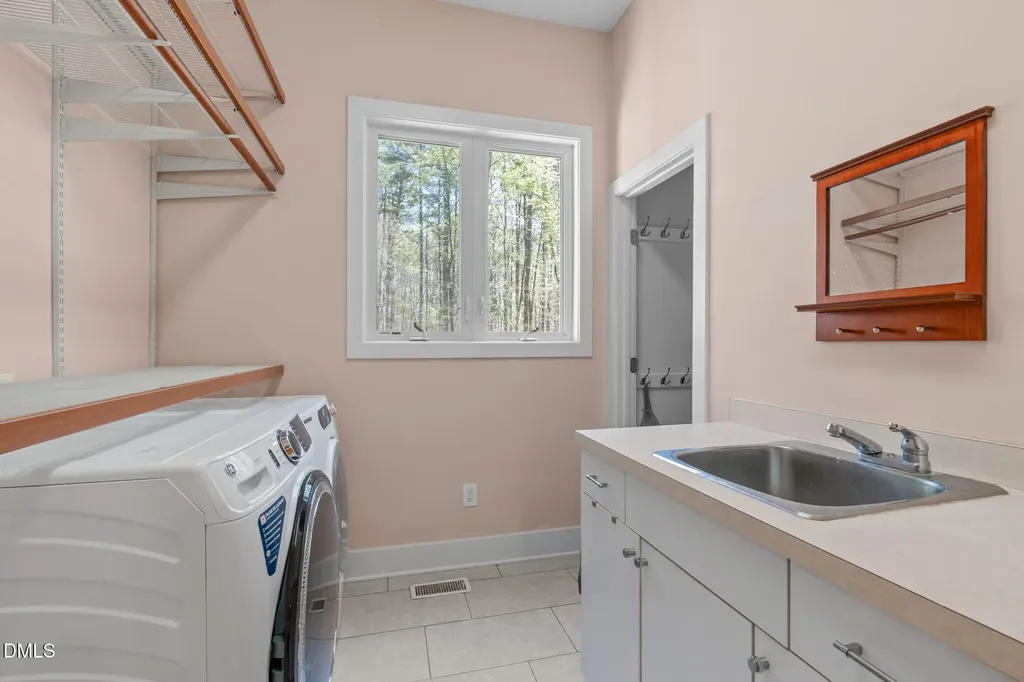 8607 Yorkshire Lane Chapel Hill NC 27516