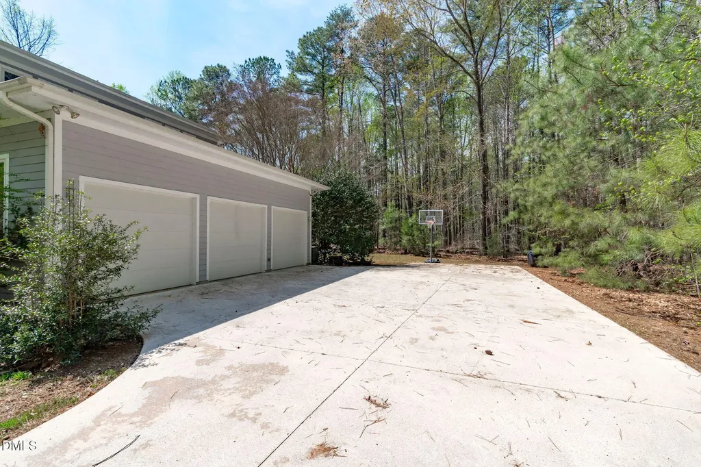 8607 Yorkshire Lane Chapel Hill NC 27516