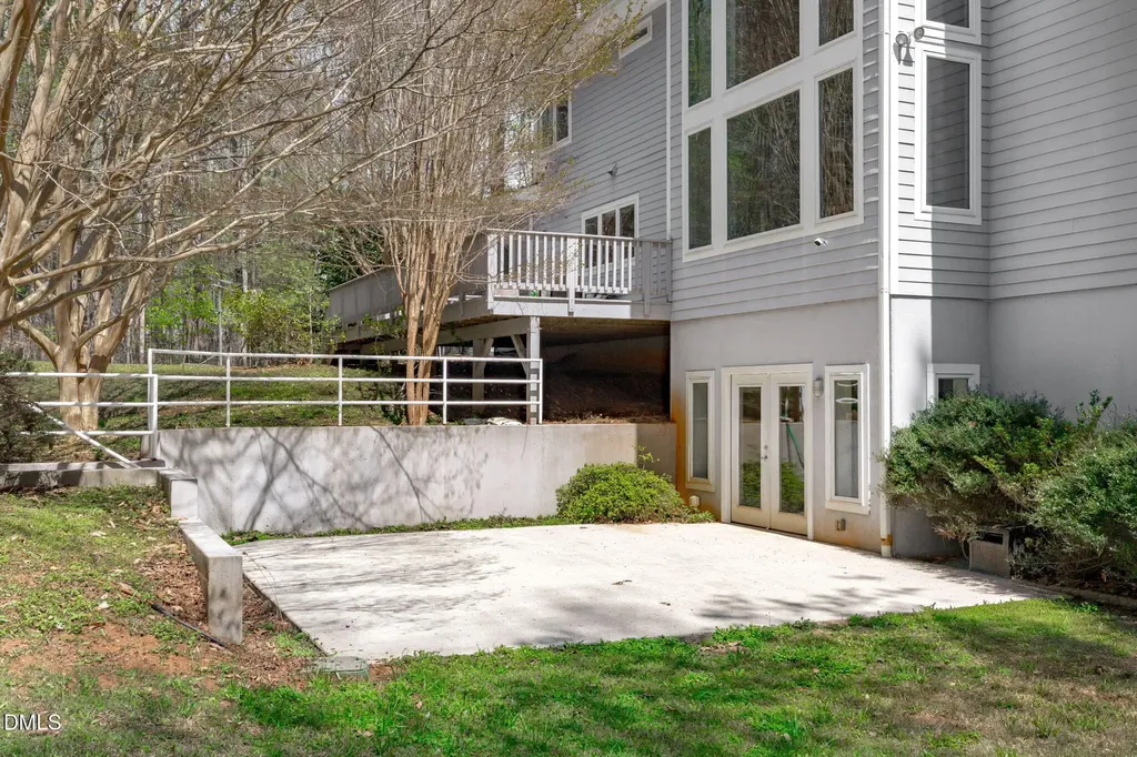 8607 Yorkshire Lane Chapel Hill NC 27516