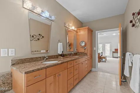 8607 Yorkshire Lane Chapel Hill NC 27516