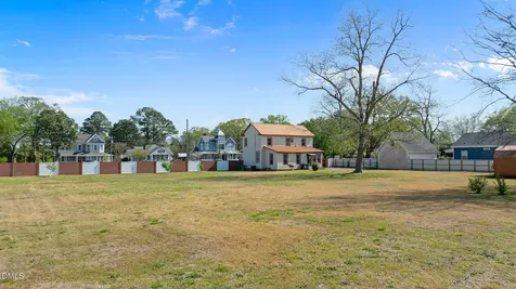 128 E Railroad Street La Grange NC 28551