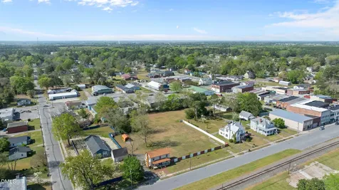 128 E Railroad Street La Grange NC 28551