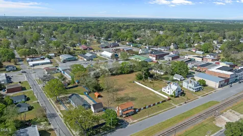 128 E Railroad Street La Grange NC 28551