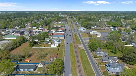 128 E Railroad Street La Grange NC 28551