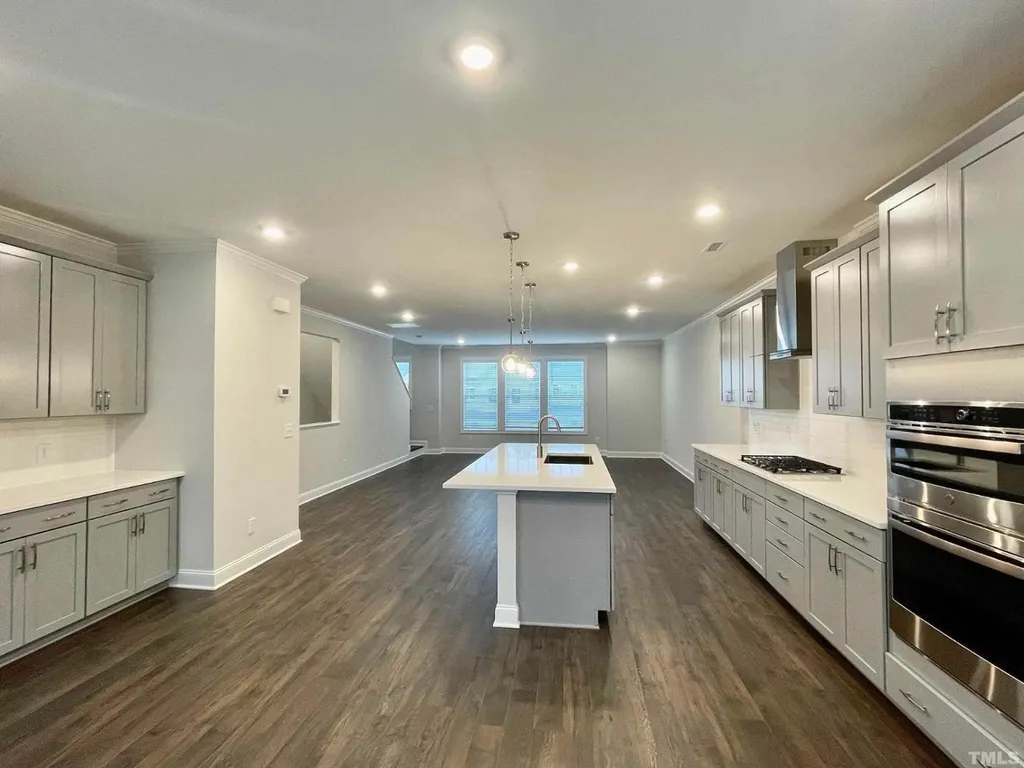 8425 Garnet Rose Lane Raleigh NC 27615