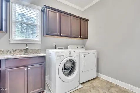 6041 Mentmore Place Cary NC 27519