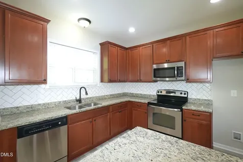 240 E Quailwood Drive Fuquay Varina NC 27526