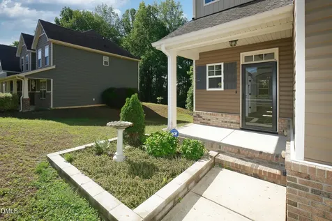 240 E Quailwood Drive Fuquay Varina NC 27526