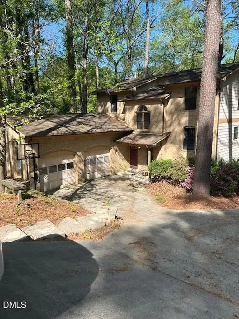 8 Shropshire Place Durham NC 27707