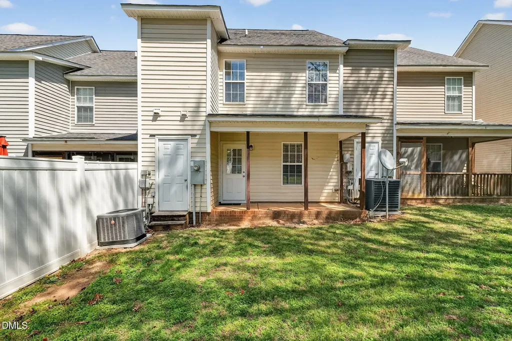 110 Gatwick Court Clayton NC 27520