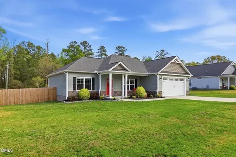 3046 Marion Heights Drive Kinston NC 28504