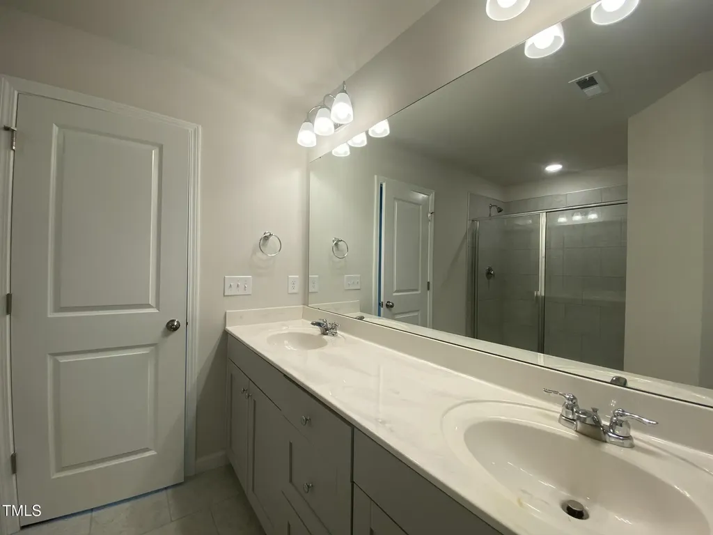 1841 Kauri Cliffs Drive Fuquay Varina NC 27526