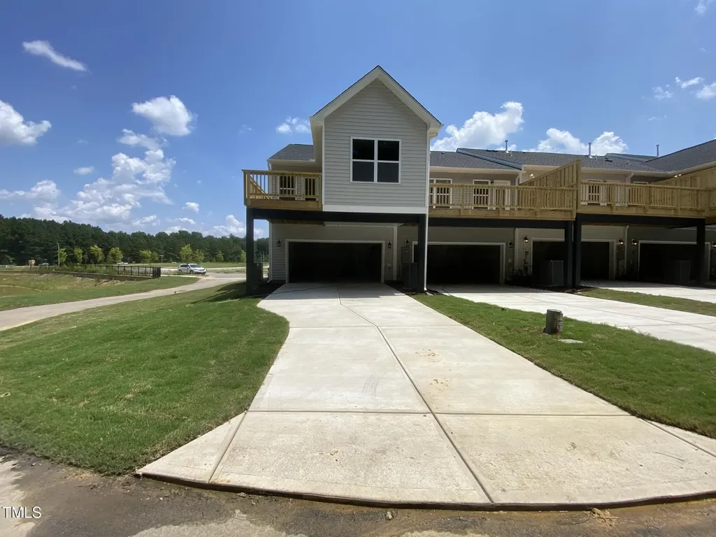 1841 Kauri Cliffs Drive Fuquay Varina NC 27526