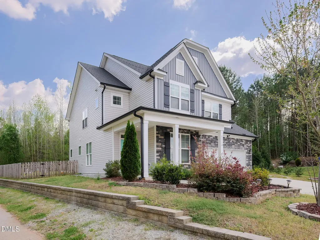 832 Logan Meadow Court Fuquay Varina NC 27526